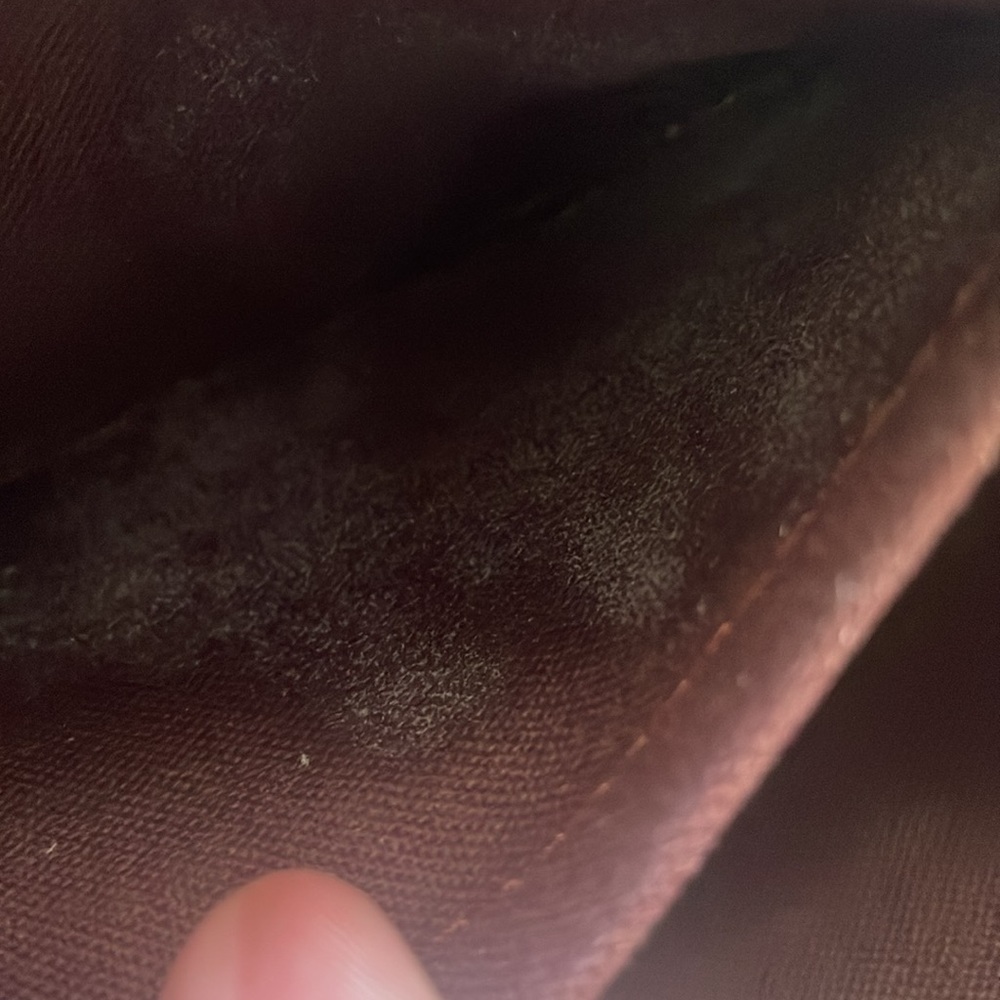 Authentic Louis Vuitton Favorite MM Crossbody bag - Picture 7 of 10